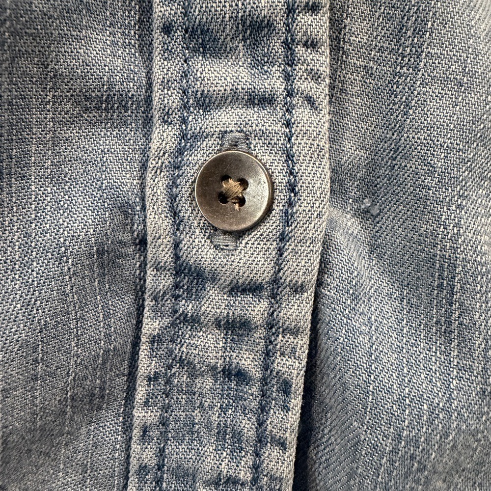 American Eagle Outfitters Light Blue Denim Shirt boyfriend fit - Picture 5 of 5